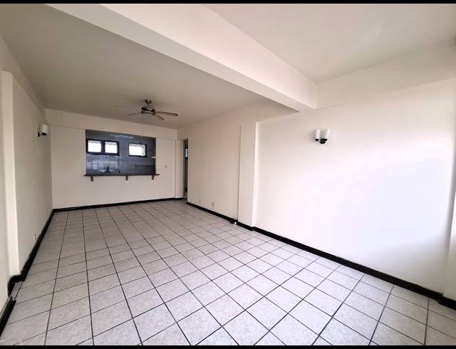 2 BEDROOM APARTMENT FOR SALE IN MARGATE BEACH